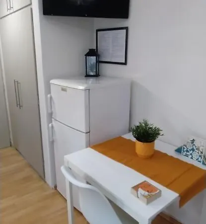 Apartment Elegant Central Studio Free Wifi And Netflix Volos